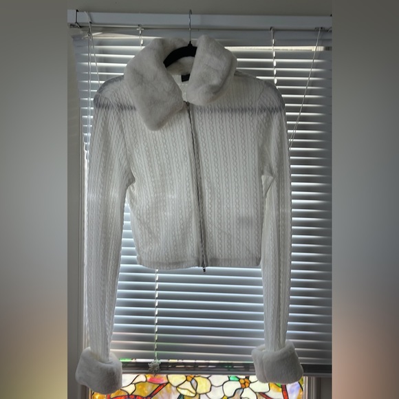 Fashion sweaters - Picture 2 of 2